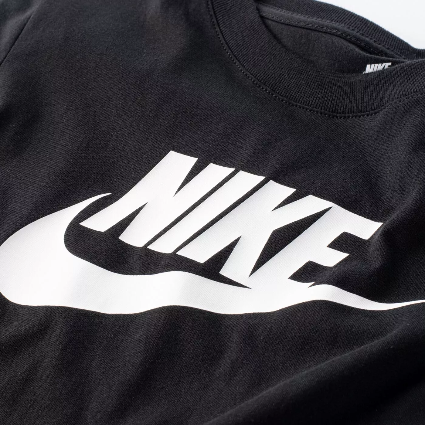 Damen T Shirt NIKE W NSW TEE ESSENTIAL ICON FUTUR BV6169 010