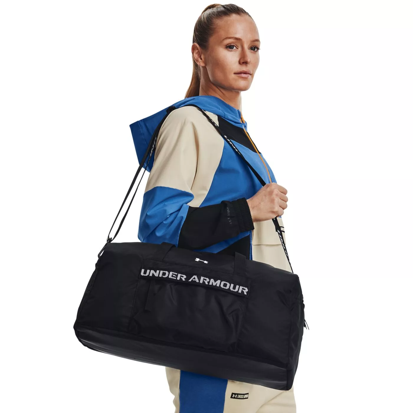 Damen Tasche UNDER ARMOUR UA FAVORITE DUFFLE 1369212 001