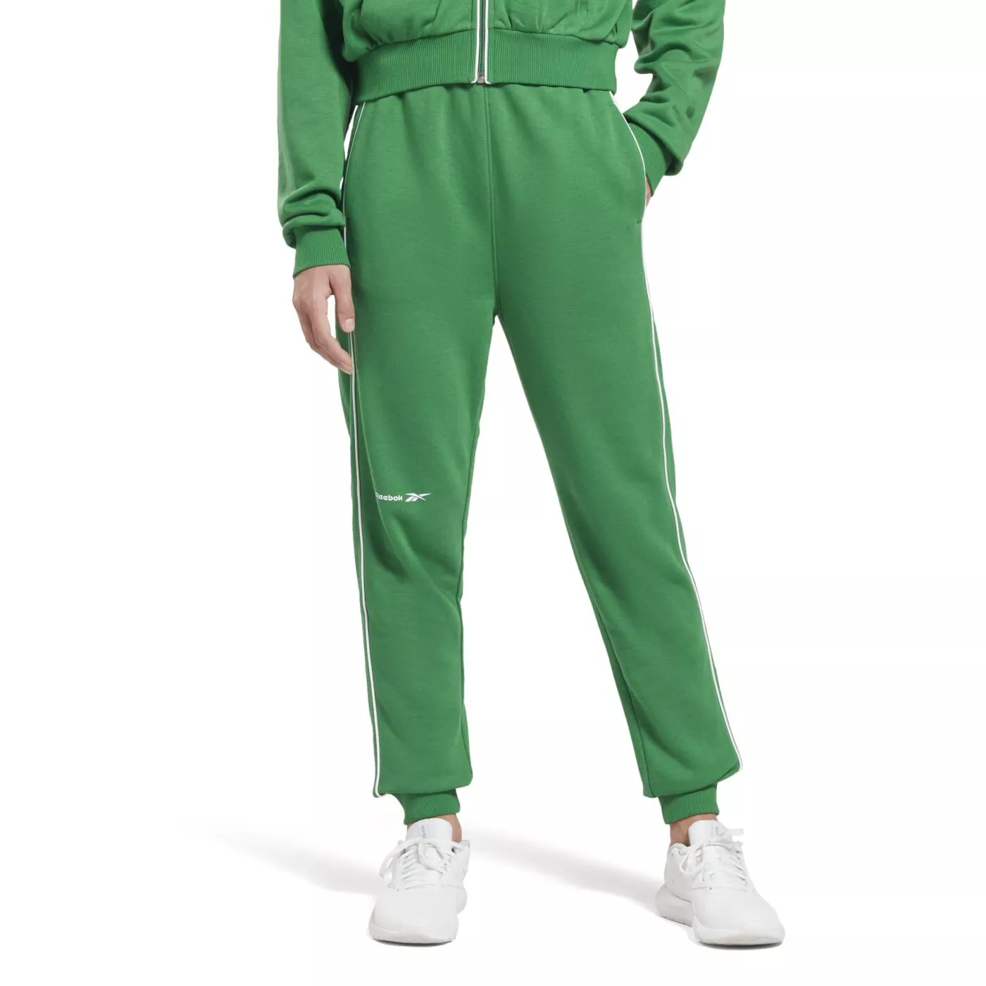 Pantaloni Dam REEBOK RIE FT JOGGER HT6268 Magazin de sport online Martes Sport