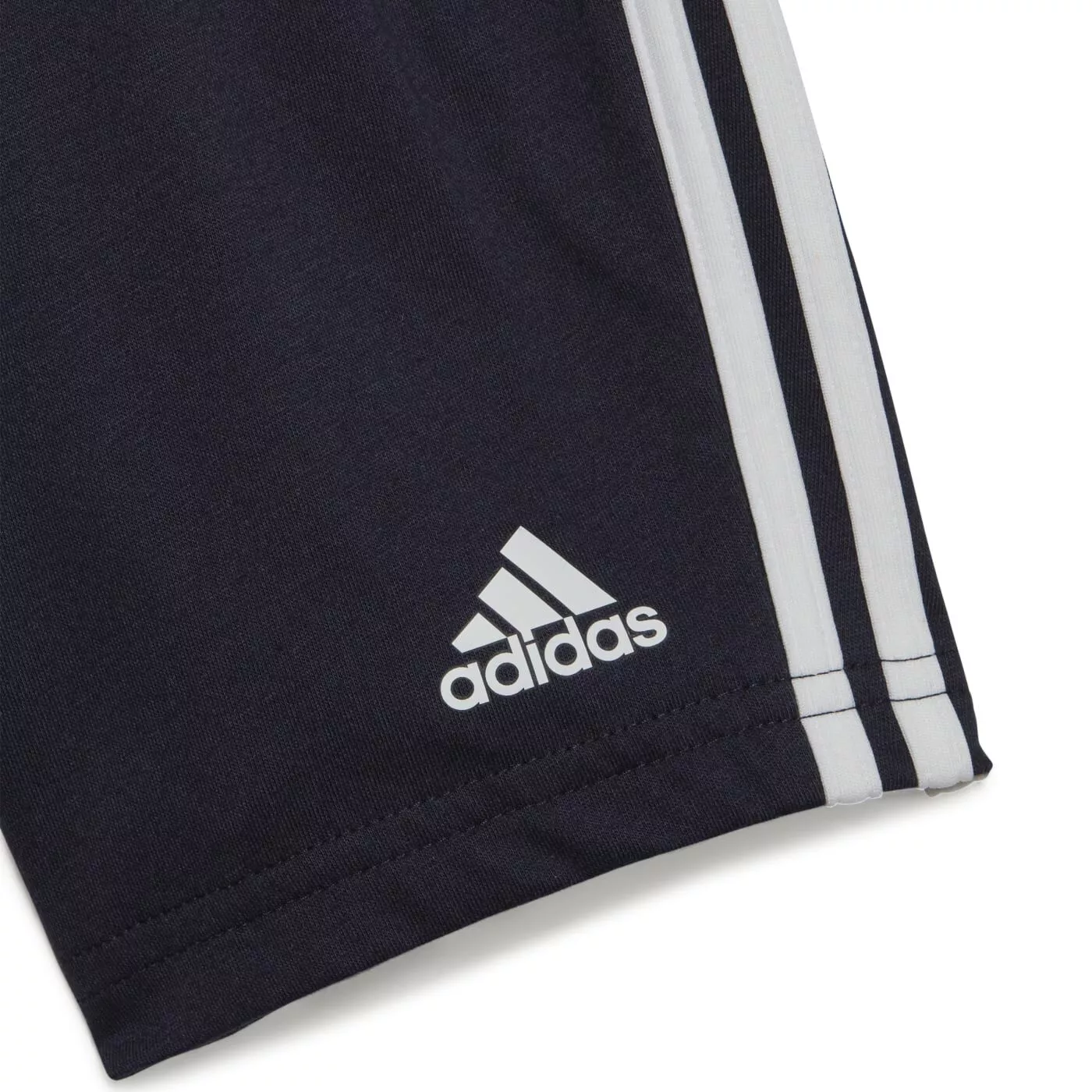 Kinder T Shirt und Shorts ADIDAS I 3S SPORT SET IC7781